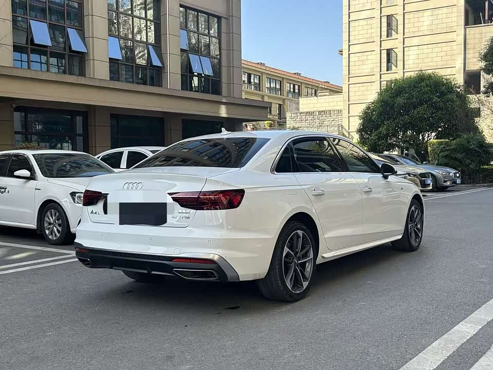 Audi A4L