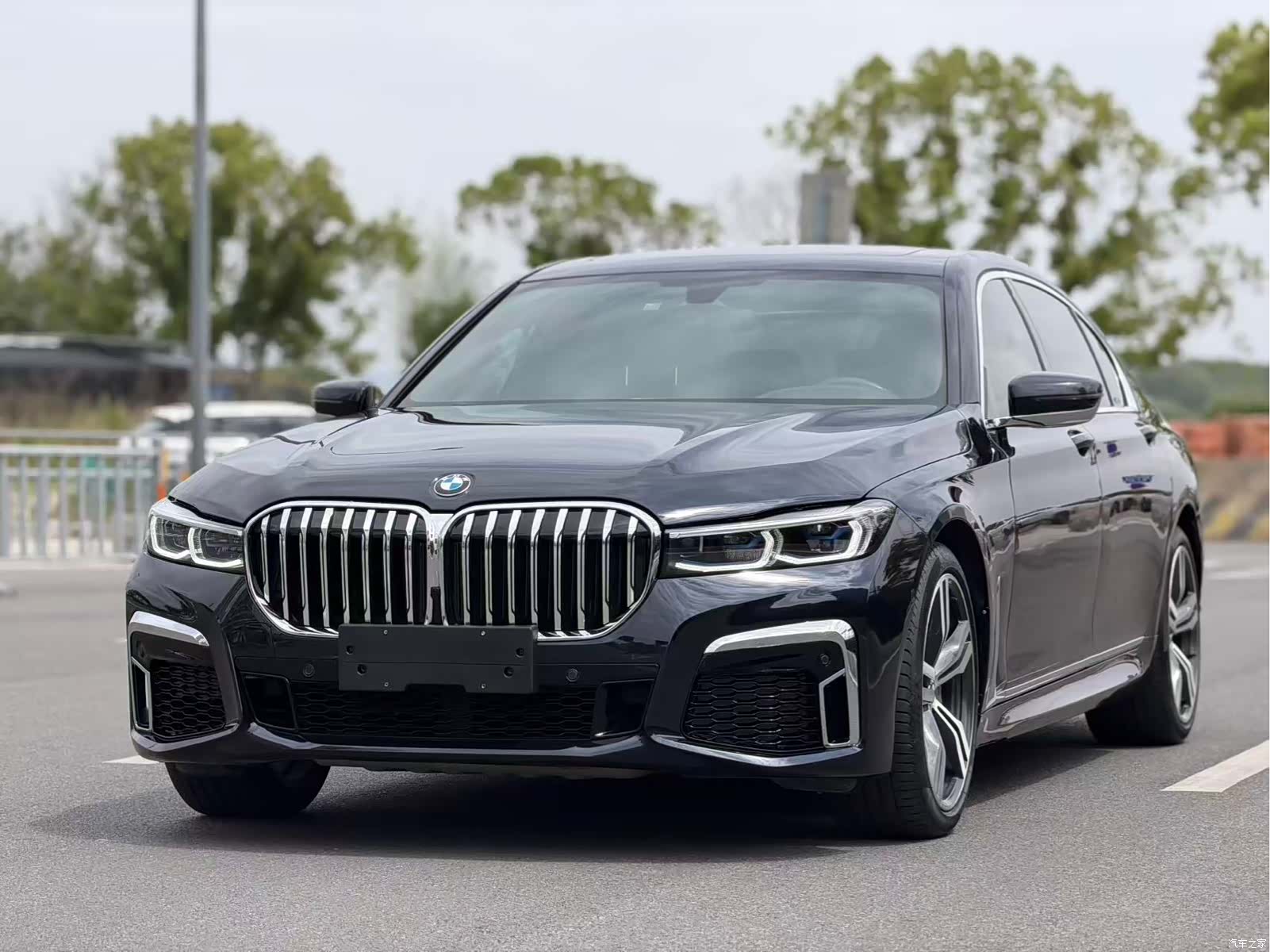 BMW 7 Series, 2018 1