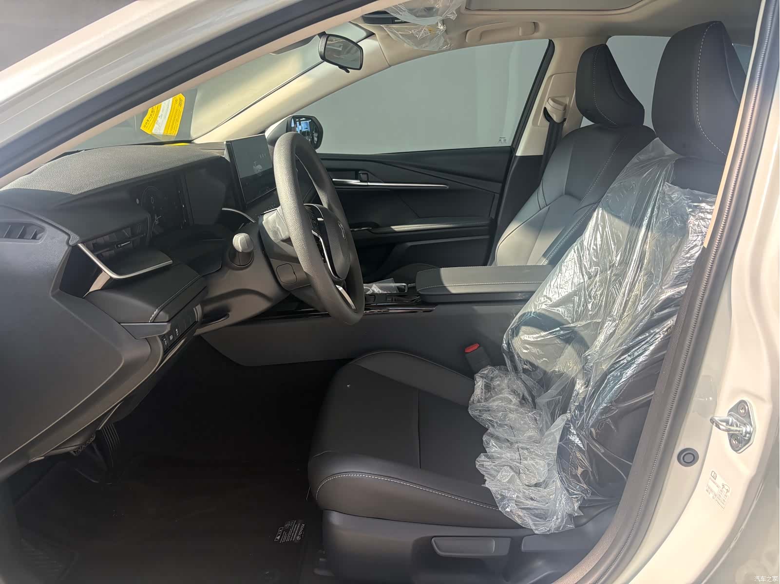 Toyota Camry, 2026 все фото
