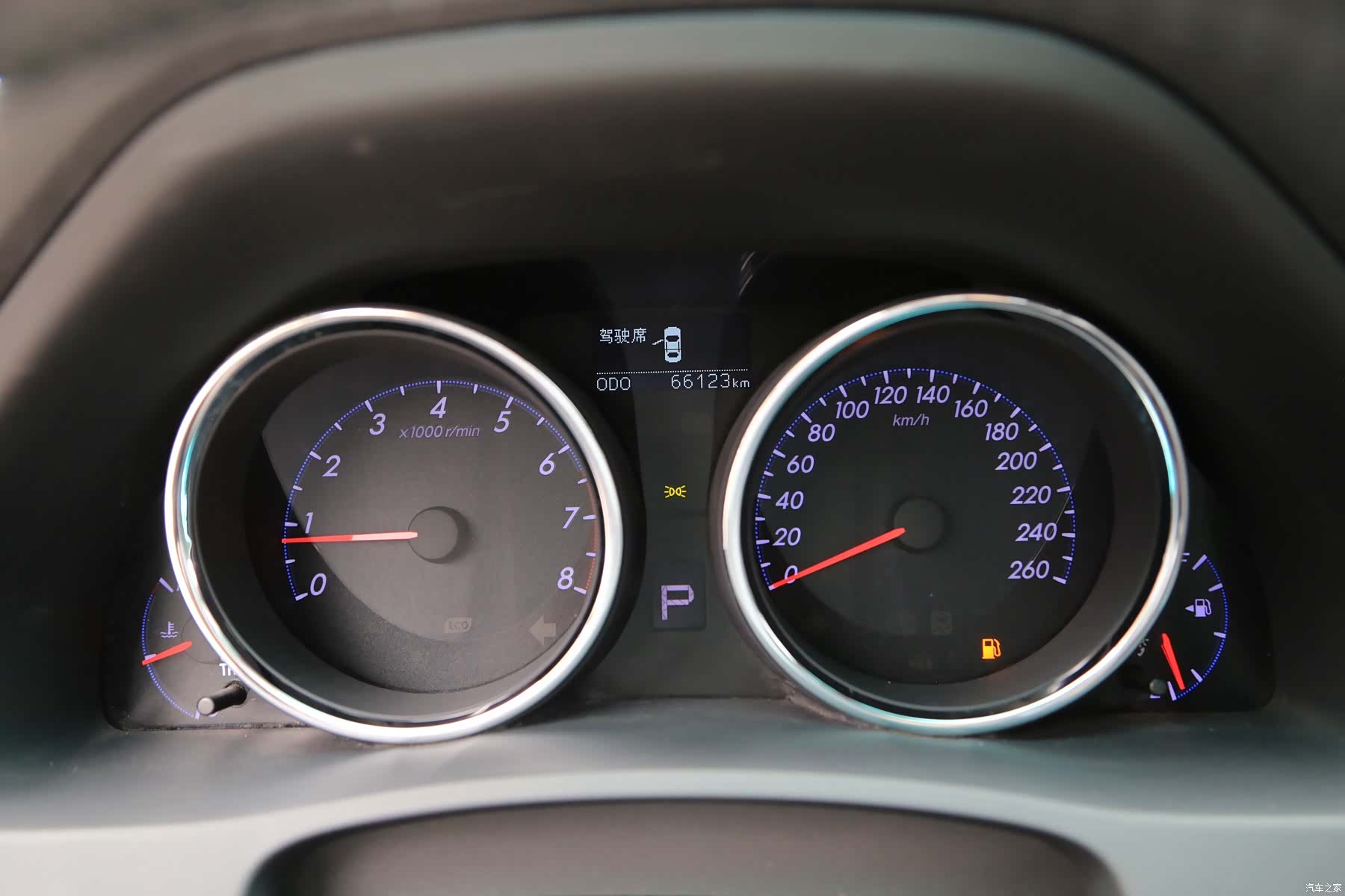 Toyota 2.5V, 2016 6
