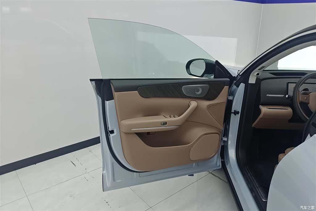 Leapmotor C11, 2025 7
