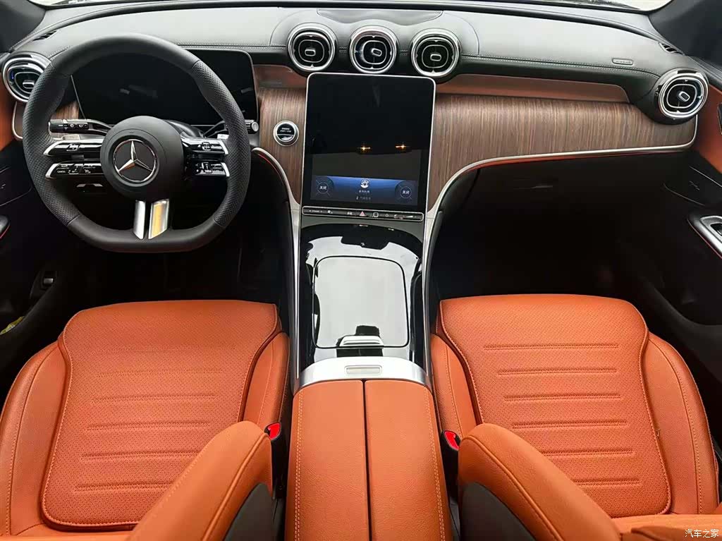 Mercedes-Benz GLC, 2024 13