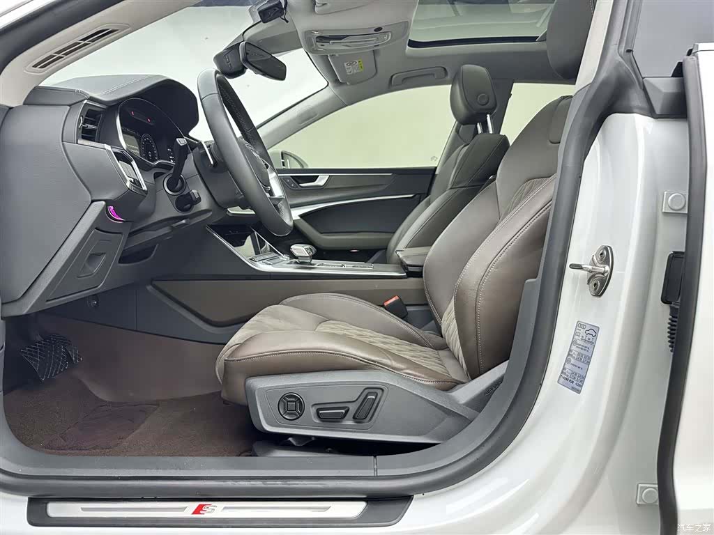 Audi A7L, 2024 7
