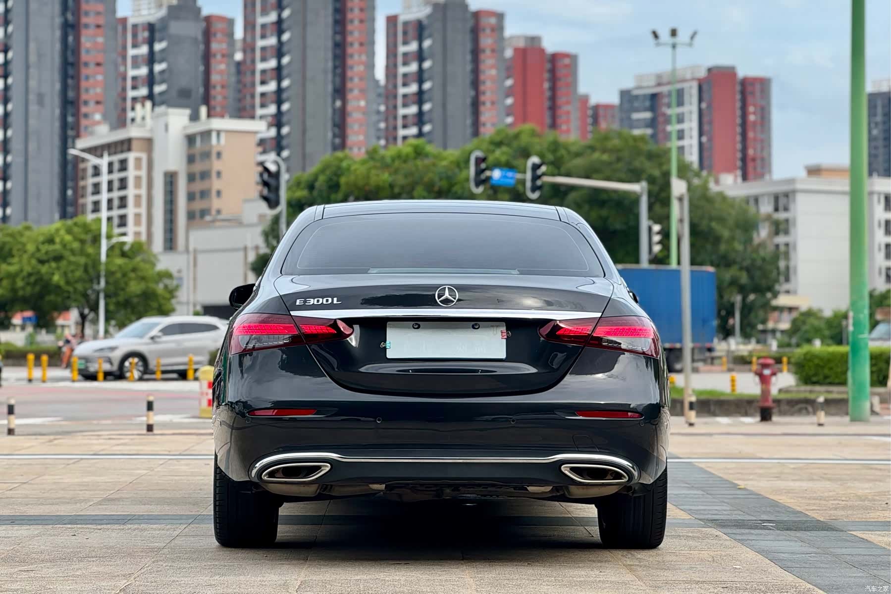 Mercedes-Benz E-Class, 2023 11