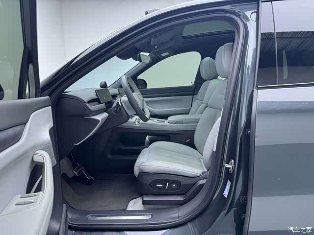 NIO ES8, 2024 8