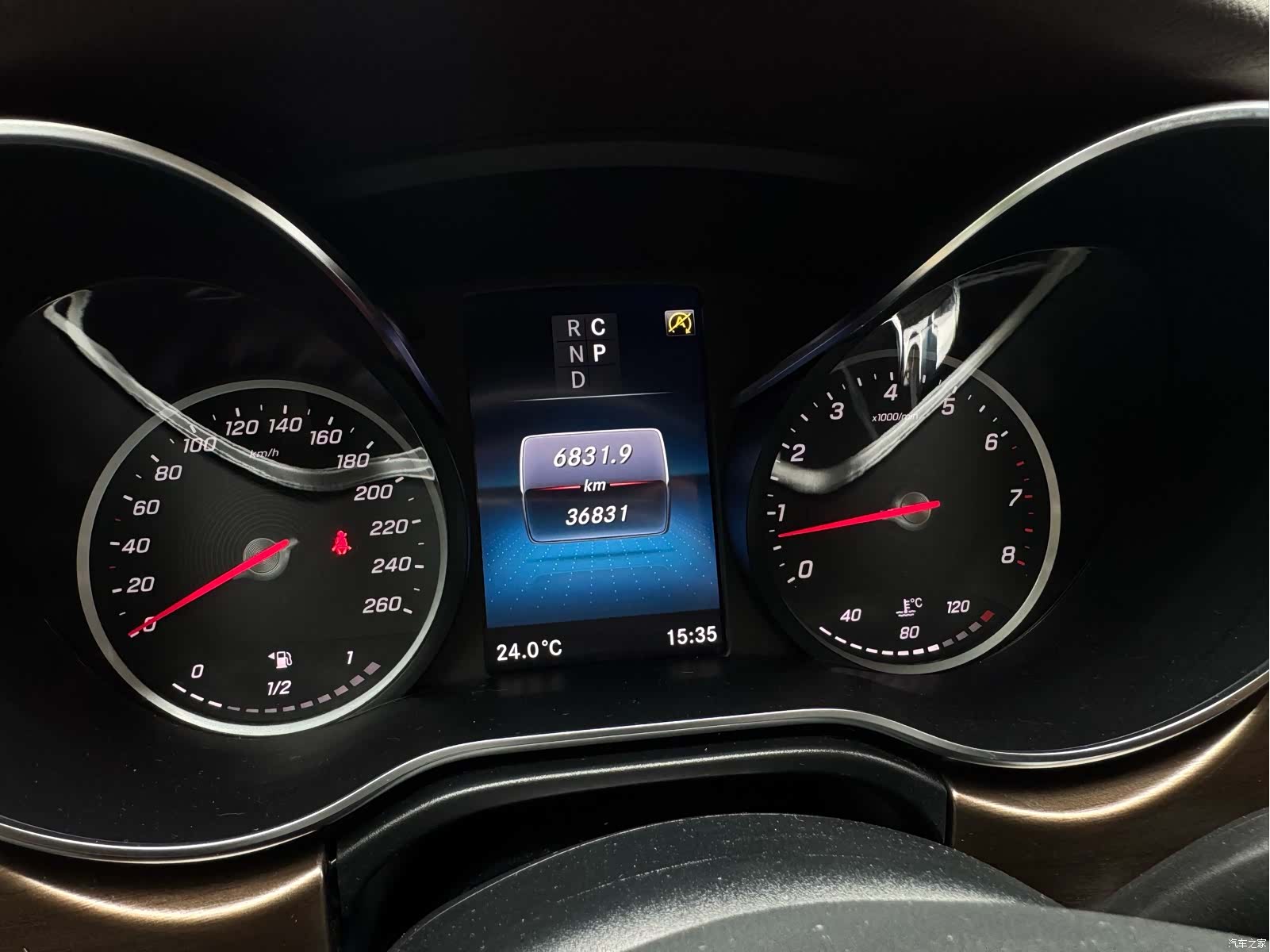Mercedes-Benz V-Class, 2023 15