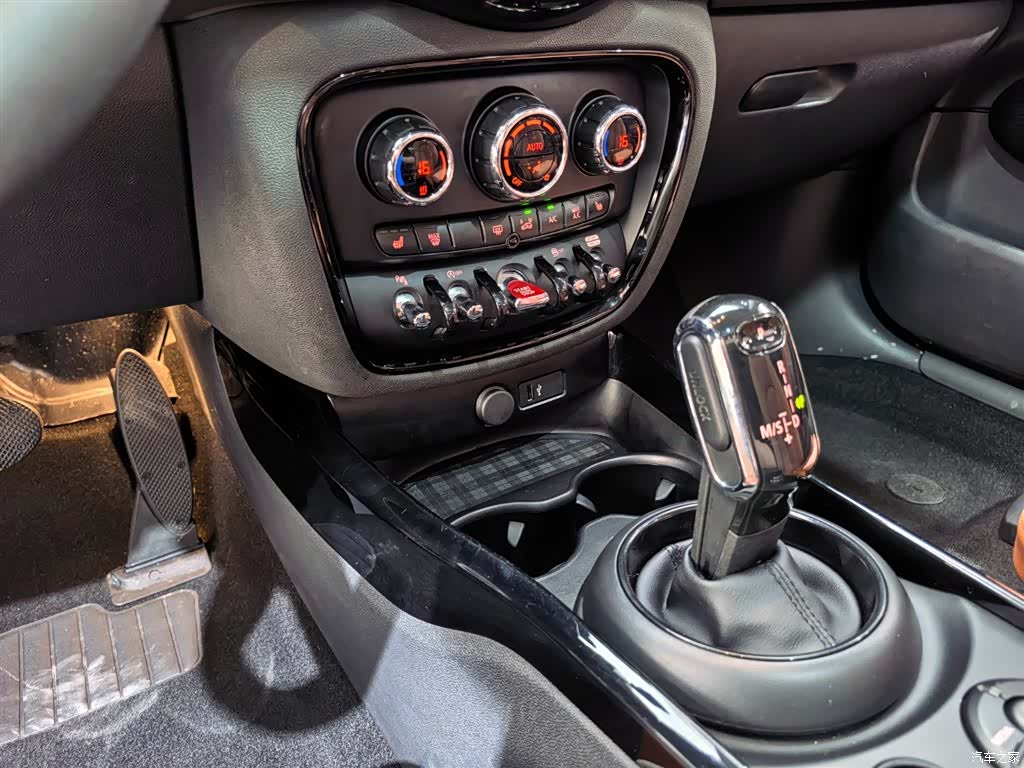 Mini Clubman, 2022 11