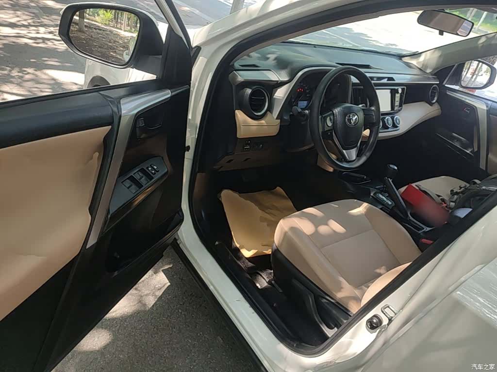 Toyota RAV4, 2017 16