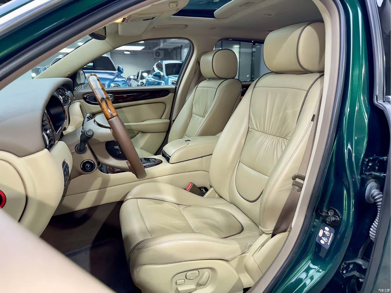 Jaguar XJ, 2006 13