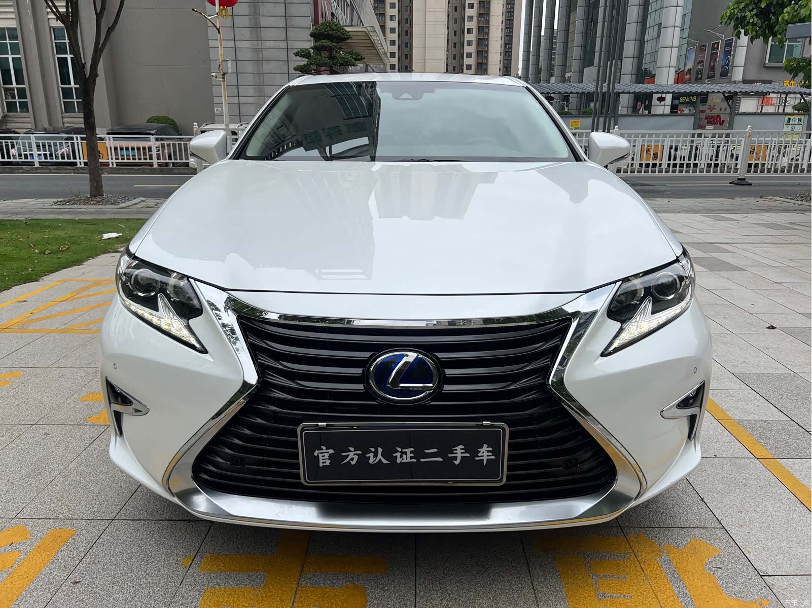 Lexus ES, 2018 1