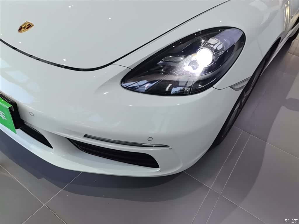Porsche Cayman, 2019 24