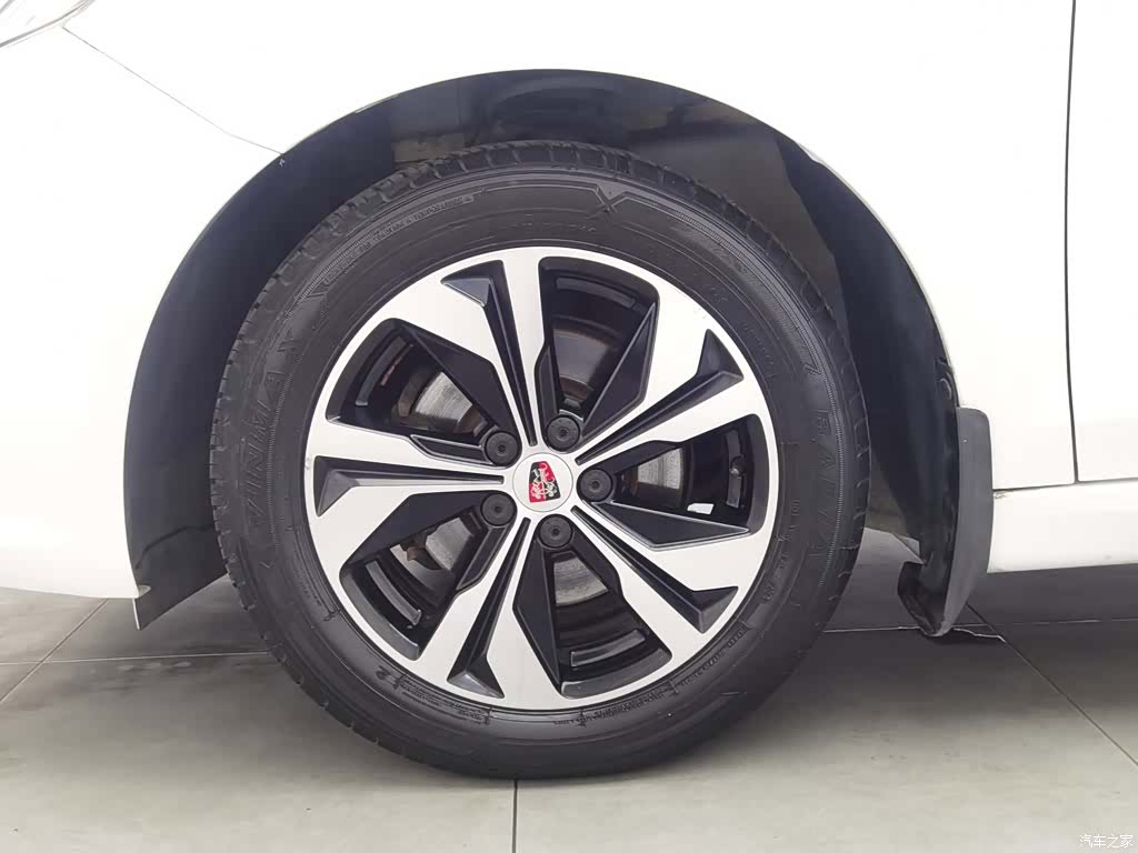 Roewe 360, 2017 17