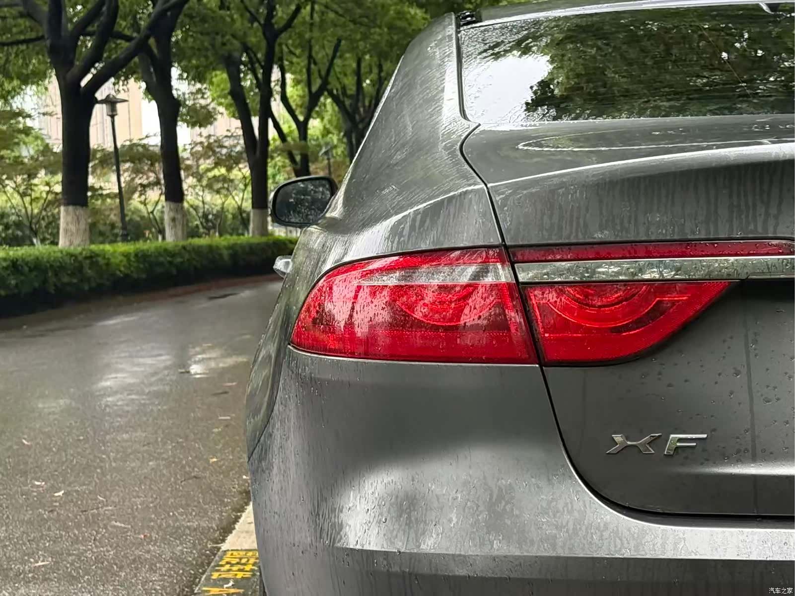 Jaguar XF, 2016 9