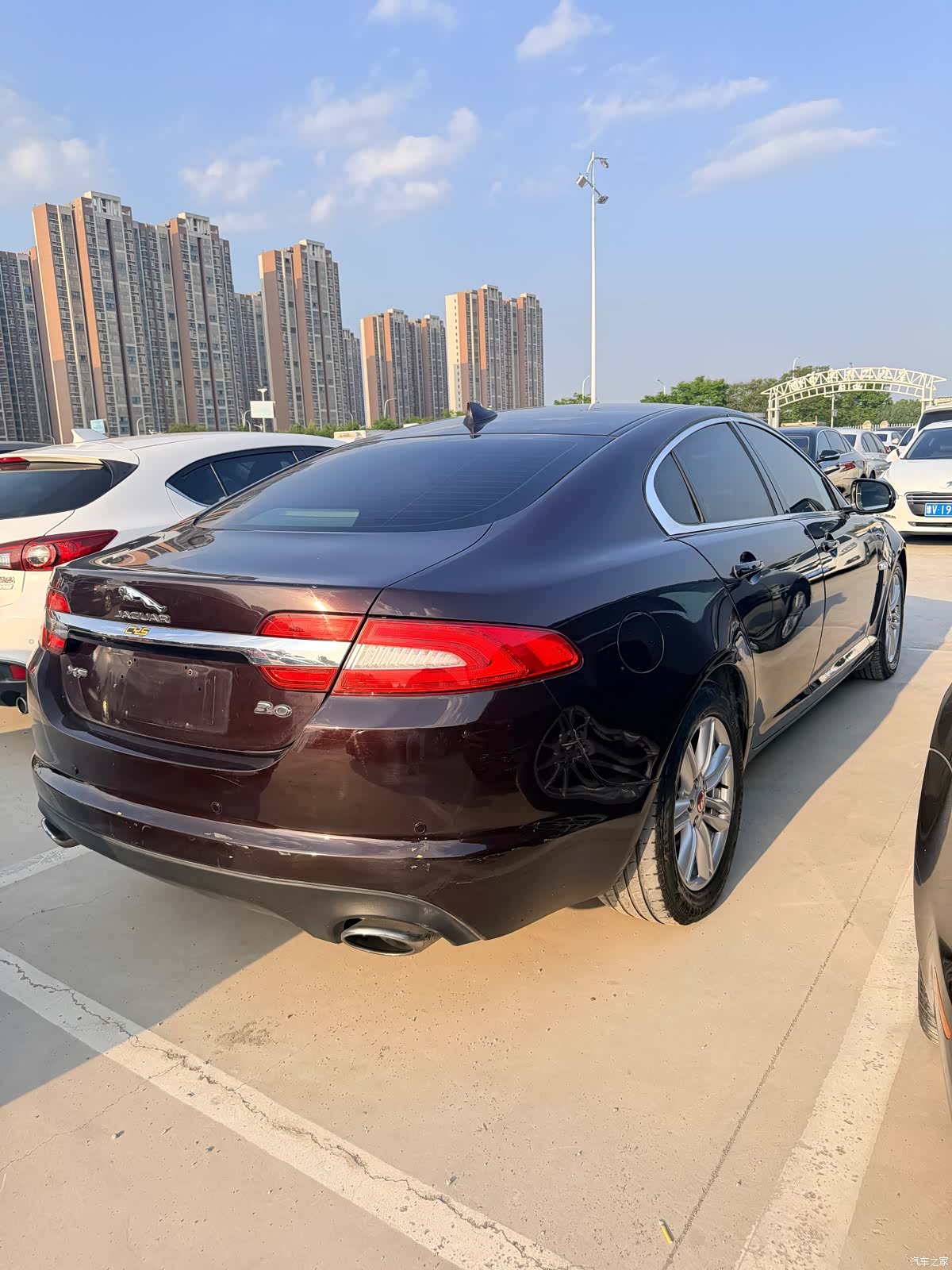 Jaguar XF, 2014 4
