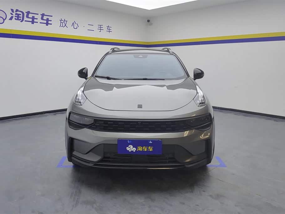 Lynk & Co 01