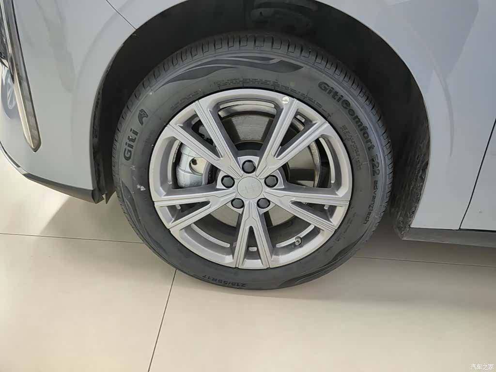 Geely Galaxy L6, 2025 23