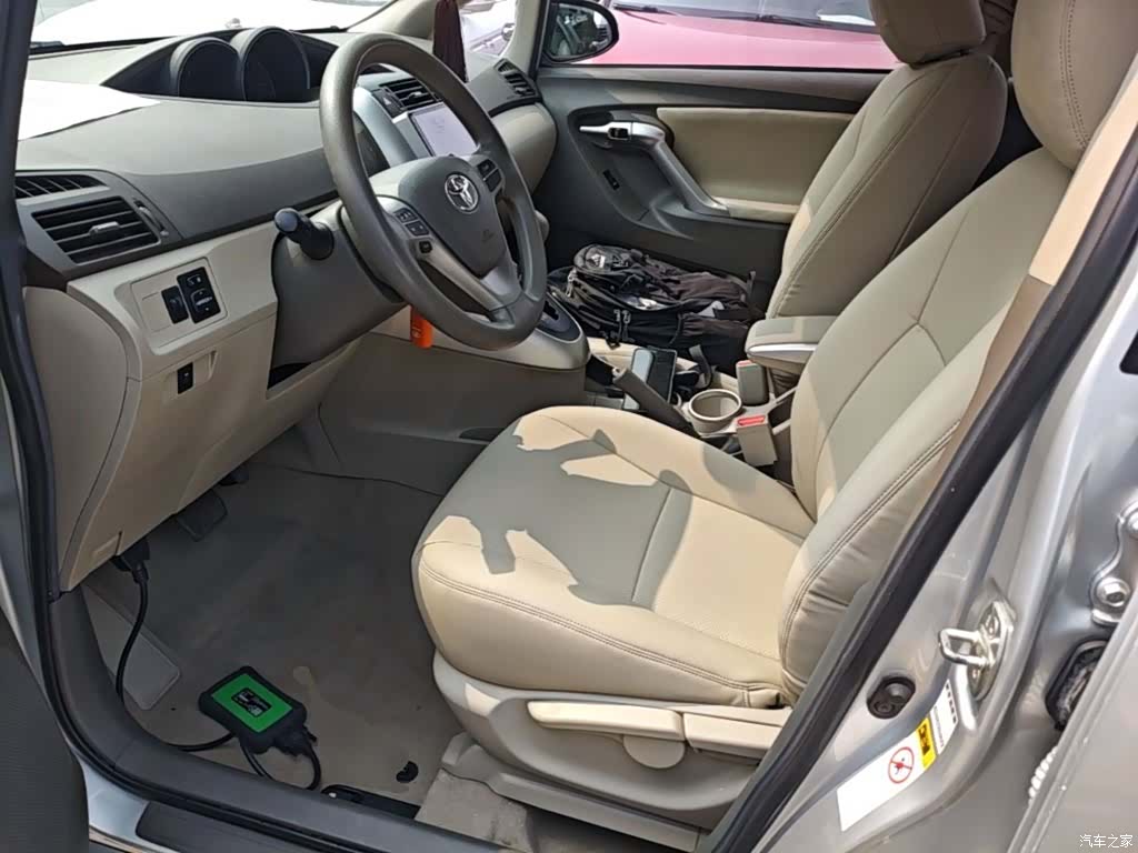 Toyota 180E, 2015 15