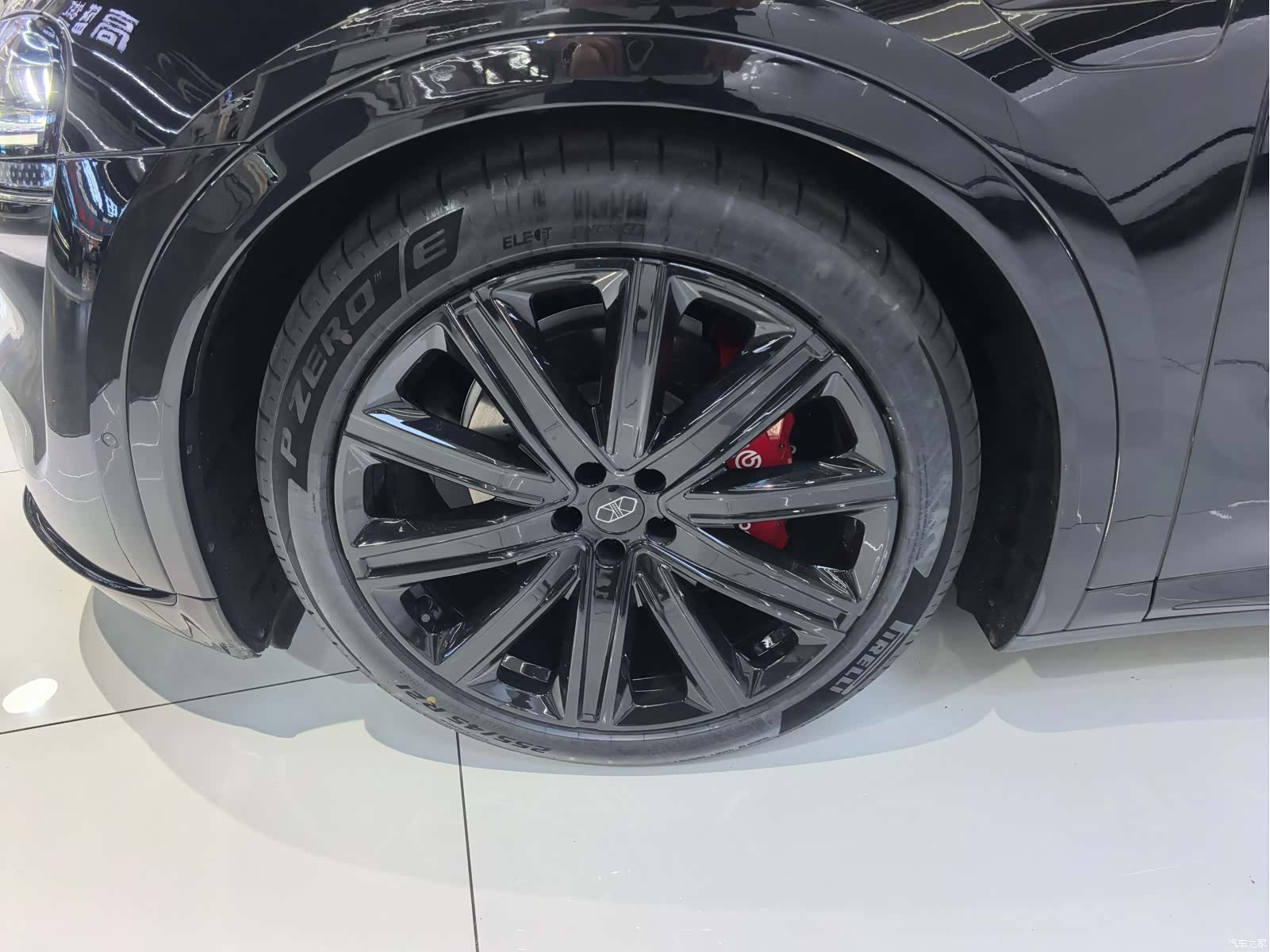 Luxeed R7, 2025 все фото