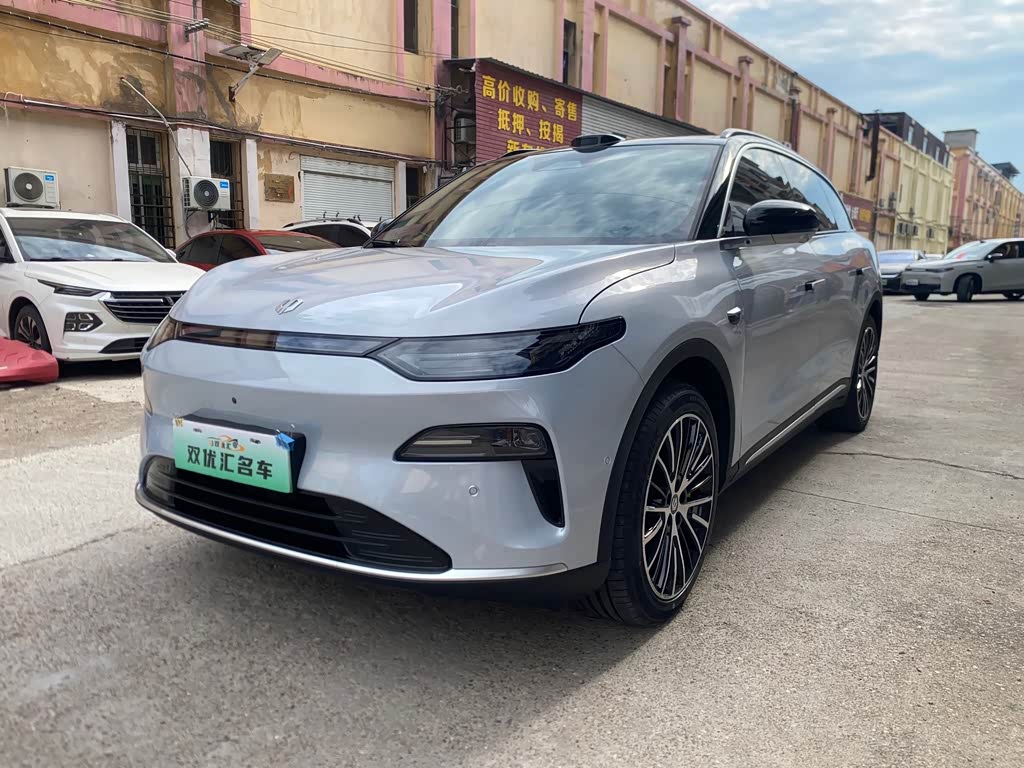 Leapmotor C11