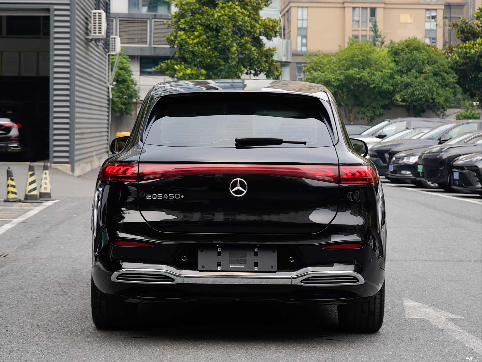 Mercedes-Benz EQS, 2024 все фото