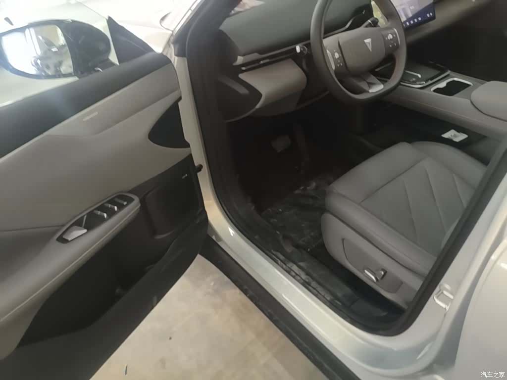 Deepal S05, 2026 16