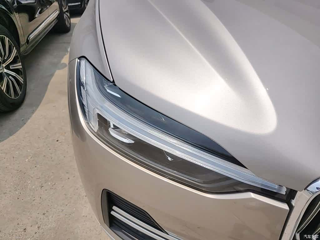 Volvo XC60, 2025 13