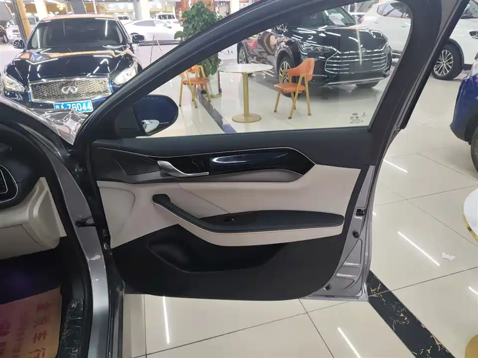 BYD Qin Yuan