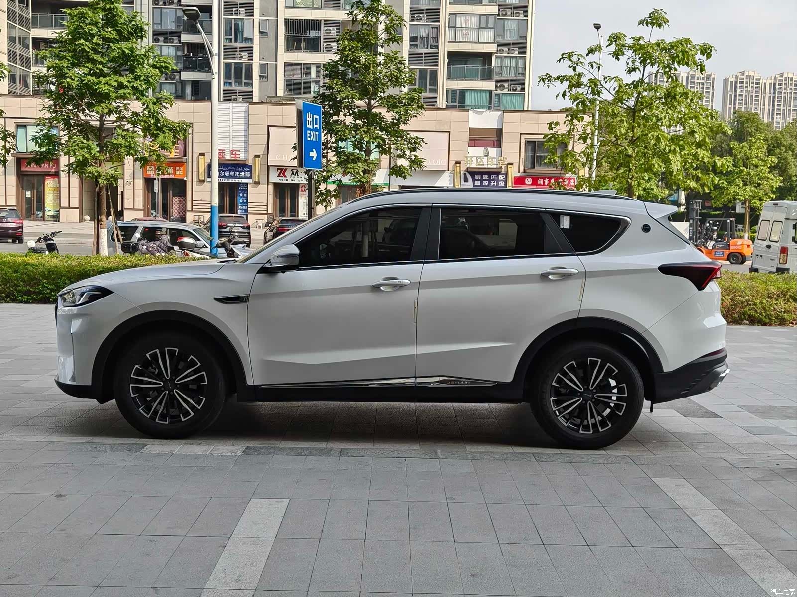 Jetour X70, 2024 6
