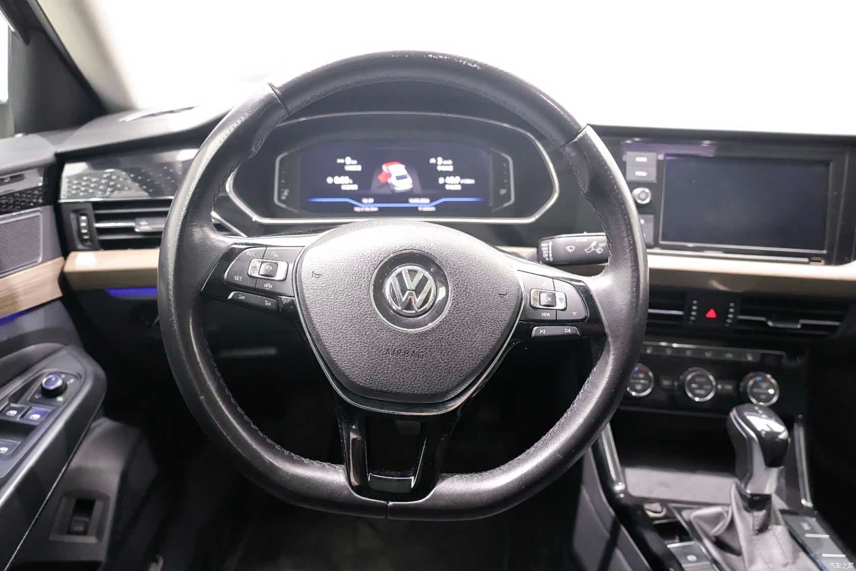 Volkswagen Passat, 2019 18
