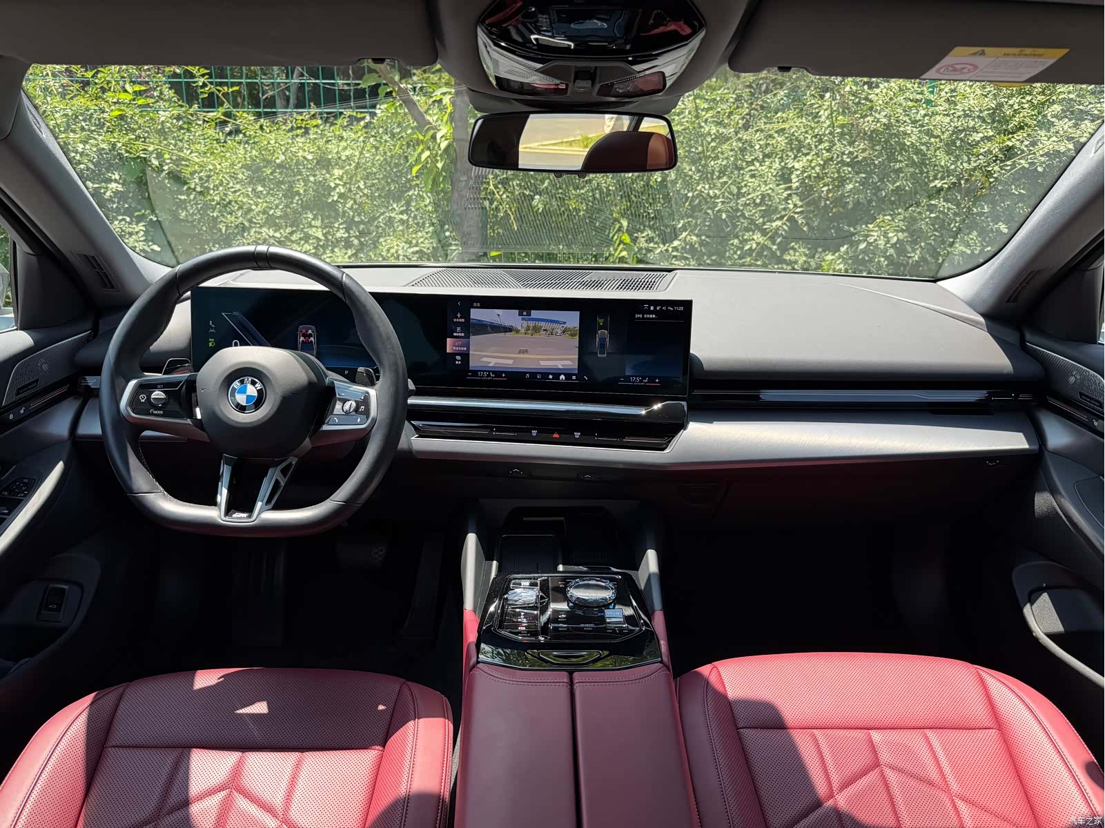 BMW 5 Series, 2025 18