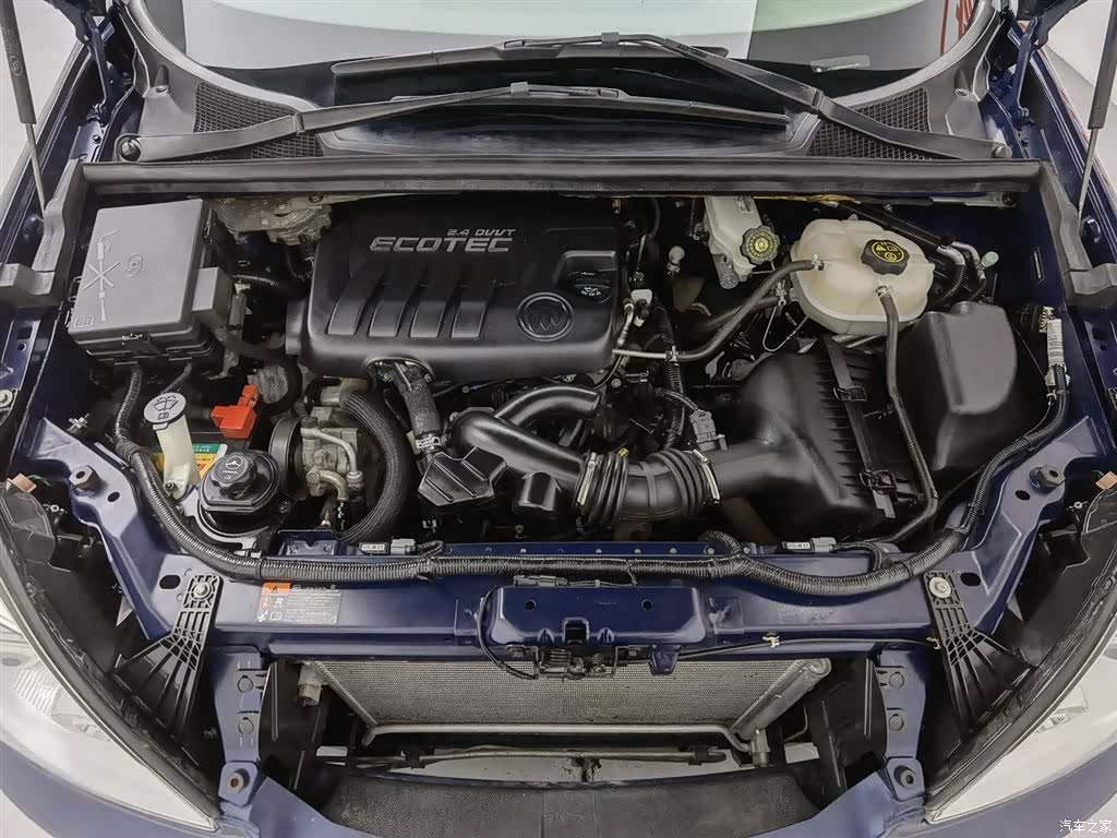Buick GL8, 2016 6