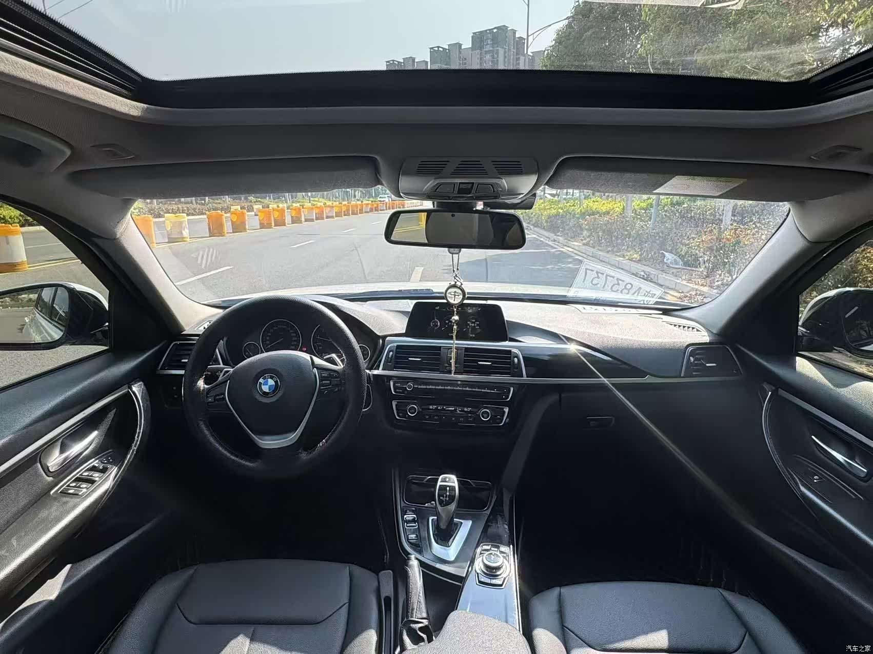 BMW 3 Series, 2017 все фото