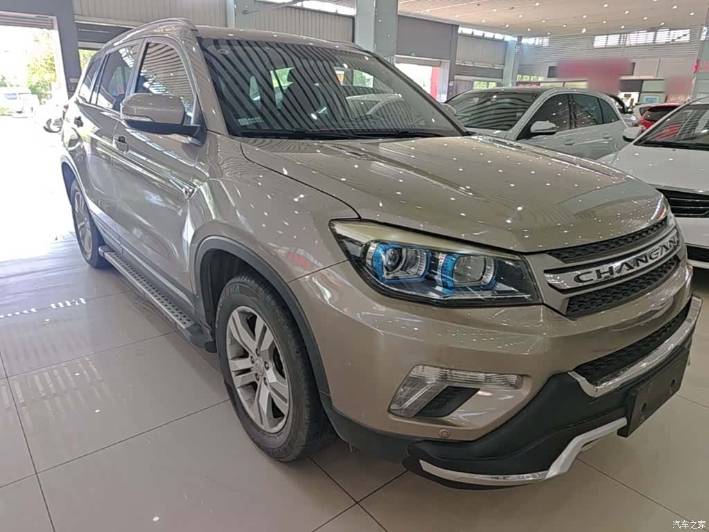 Changan CS75, 2015 4