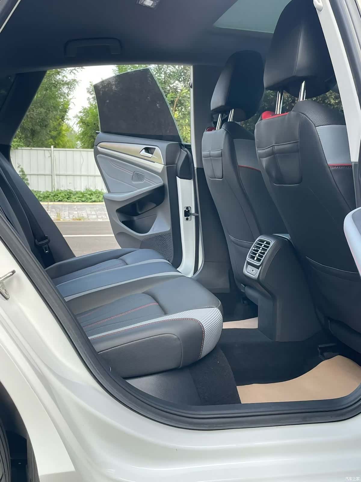 Volkswagen Lamando, 2024 6
