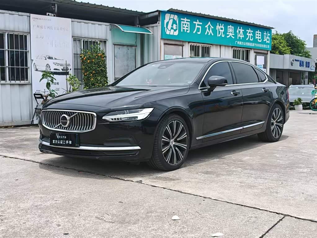 Volvo S90