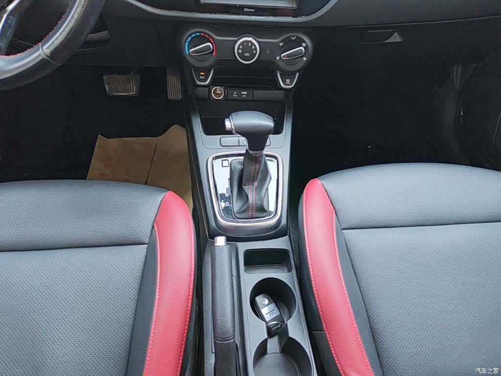 Kia KX, 2019 14
