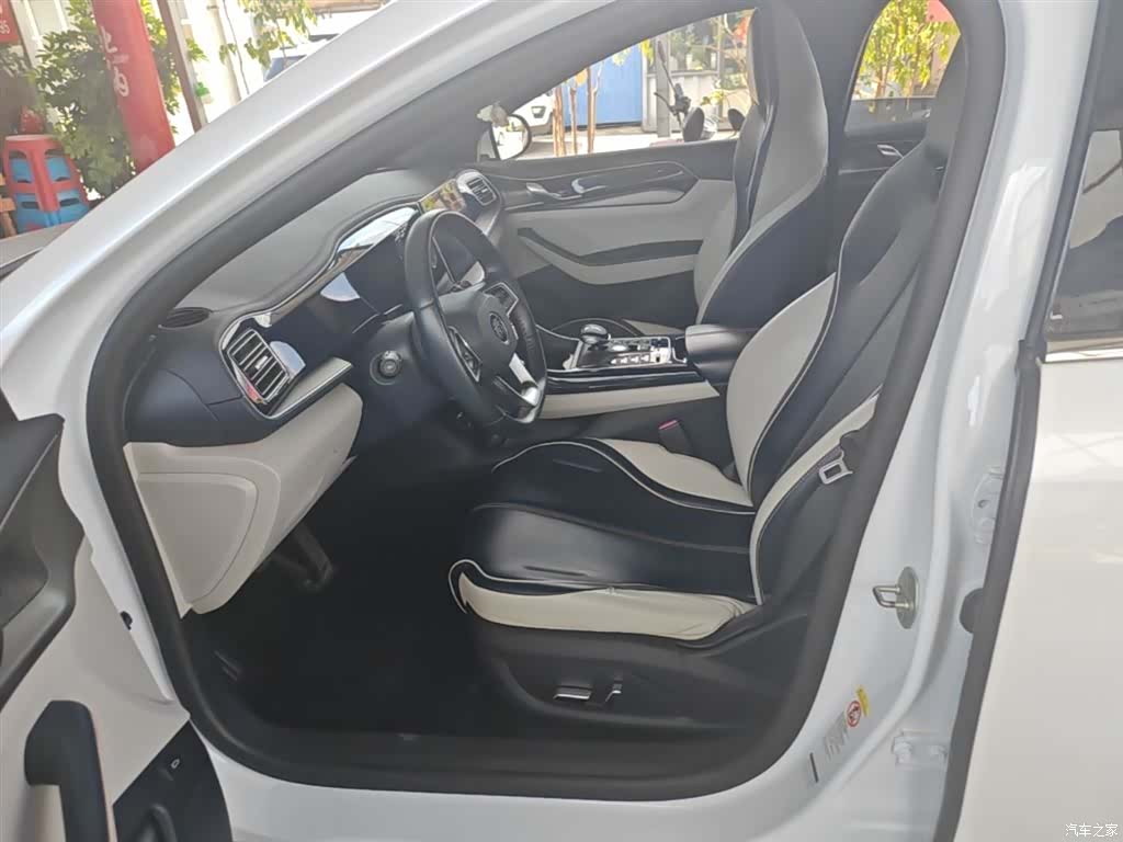 BYD Qin, 2022 15