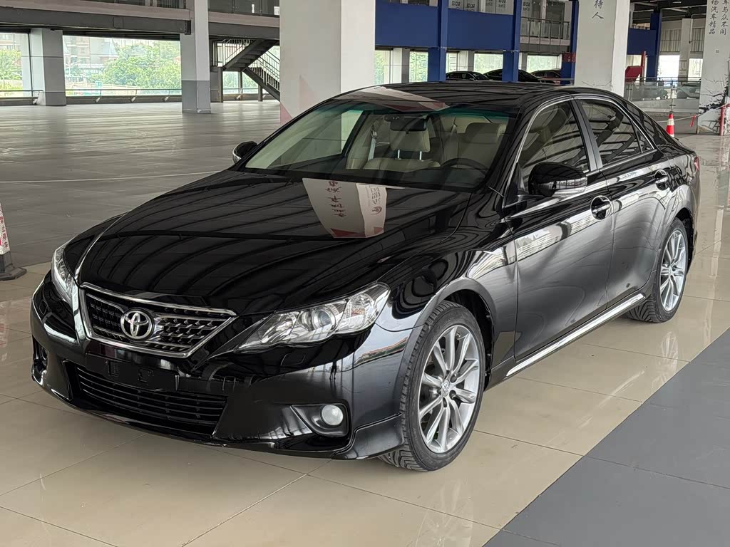 Toyota Reiz