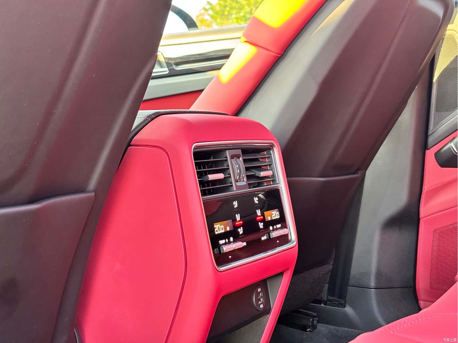 Porsche Cayenne, 2019 13