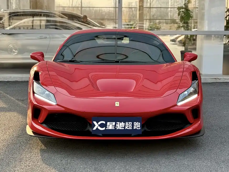 Ferrari F8