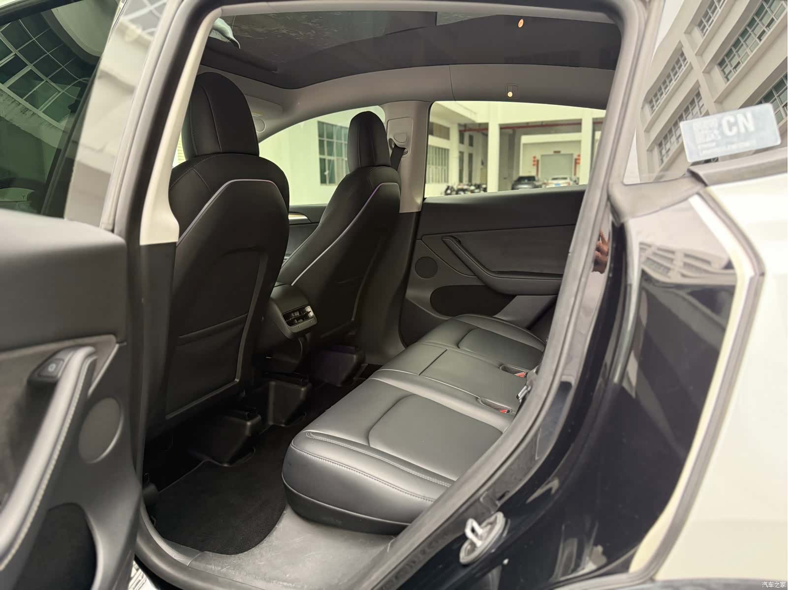 Tesla Model Y, 2022 8