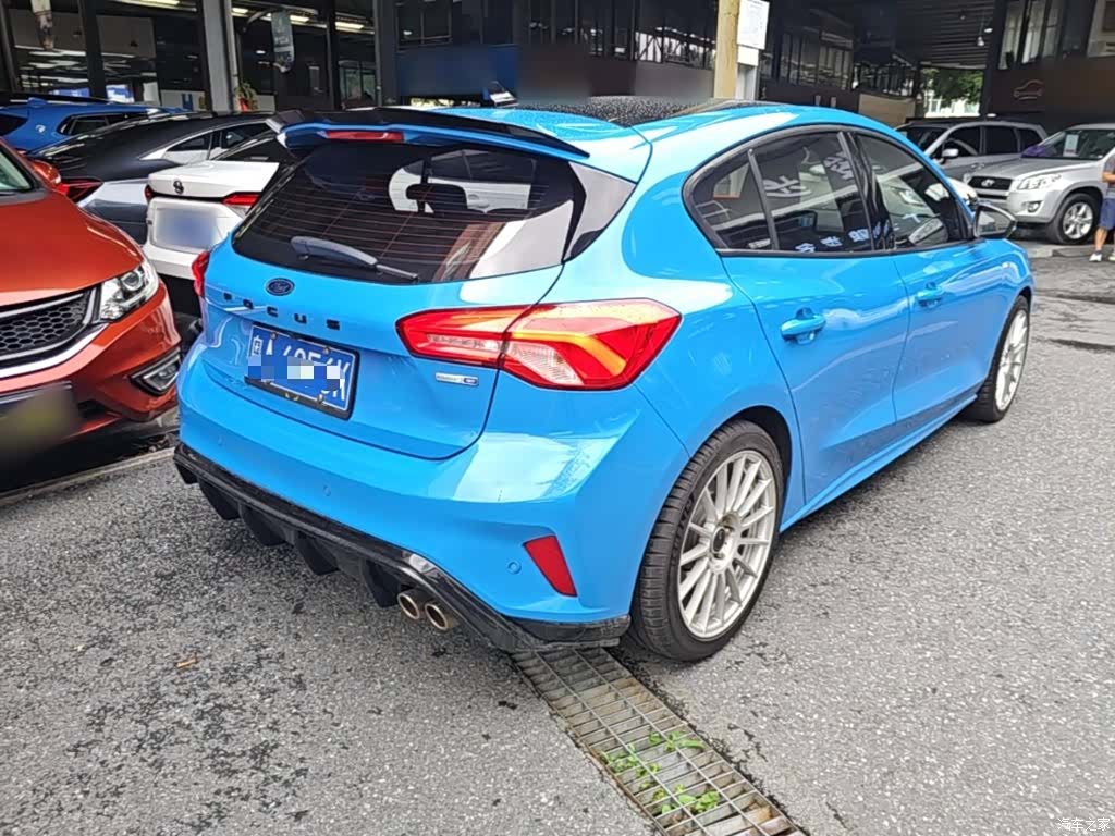 Ford Focus, 2023 все фото