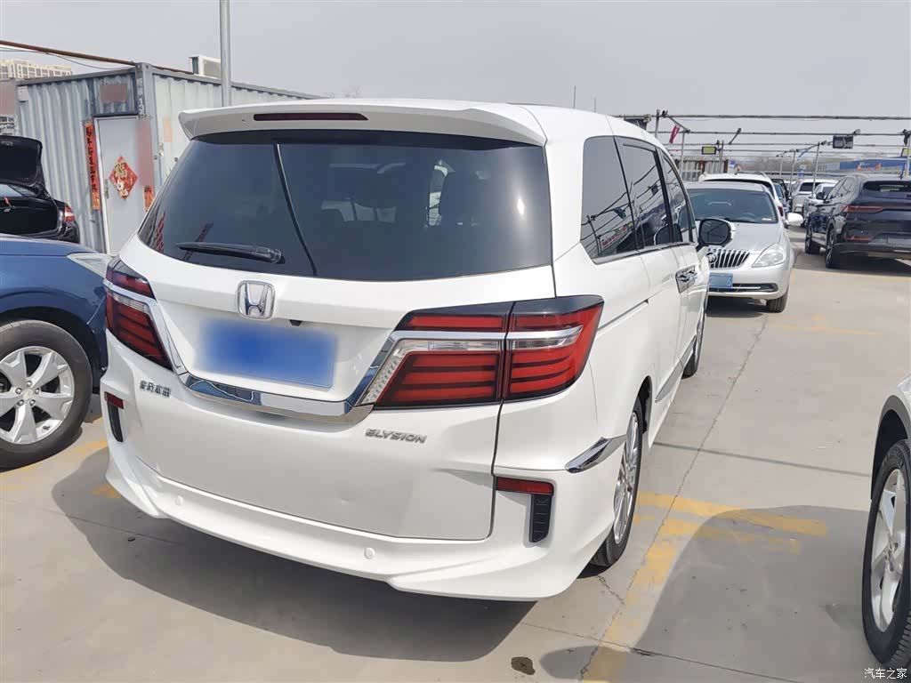 Honda Elysion, 2018 все фото