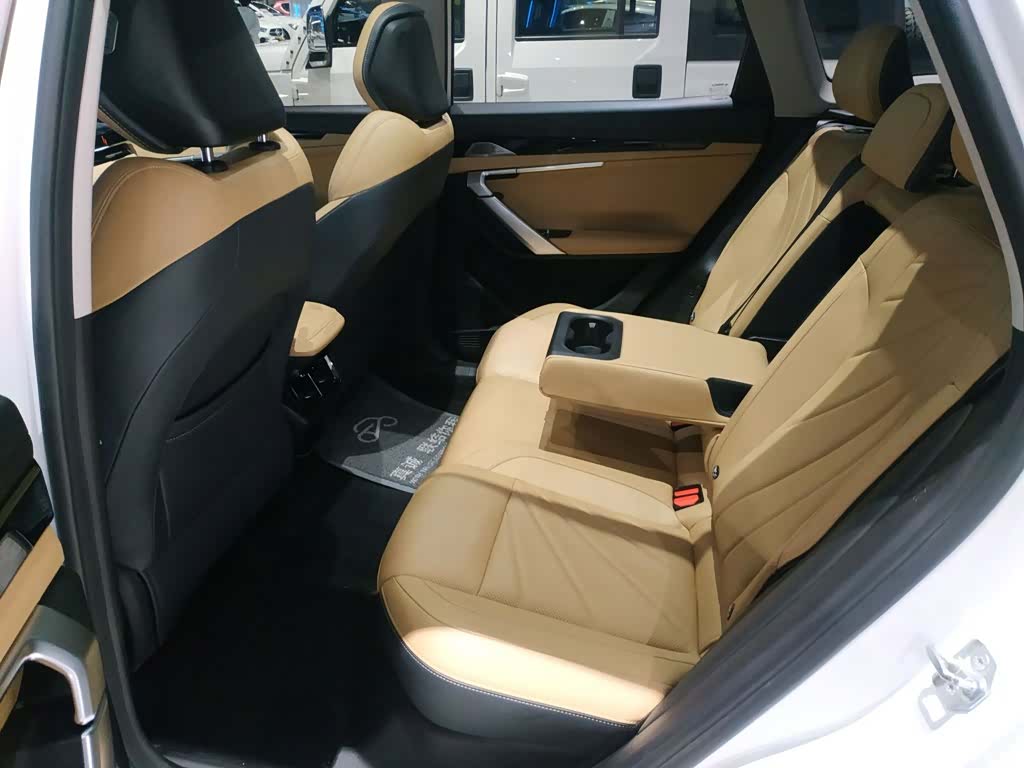 Geely Boyue, 2023 17