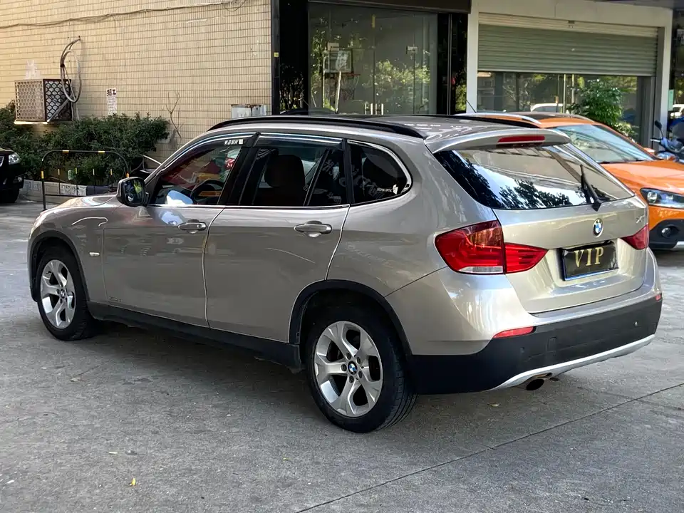 BMW X1