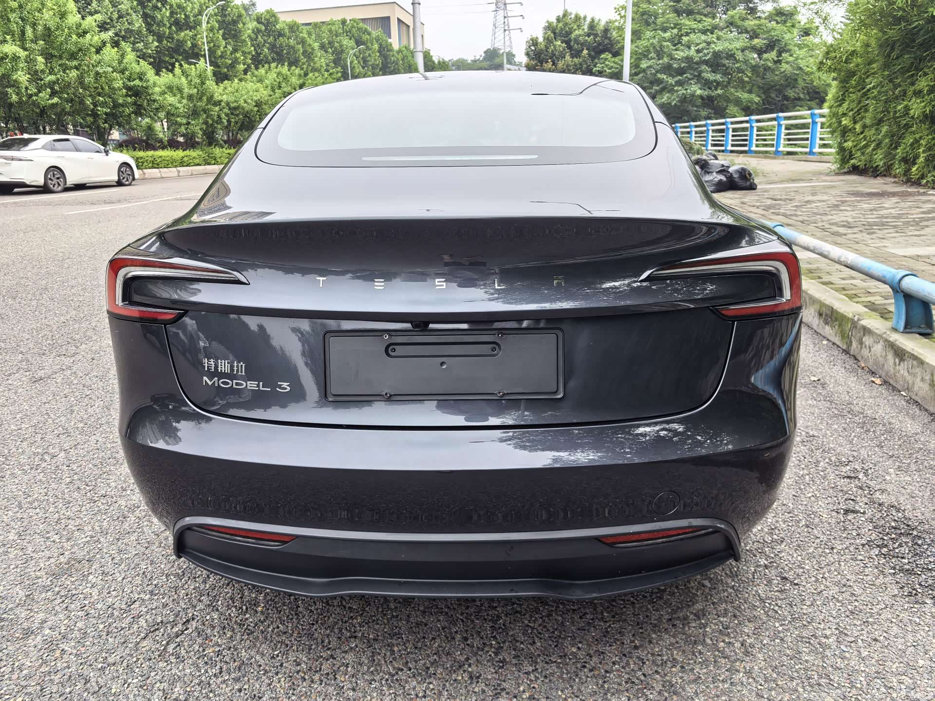 Tesla Model 3, 2025 все фото