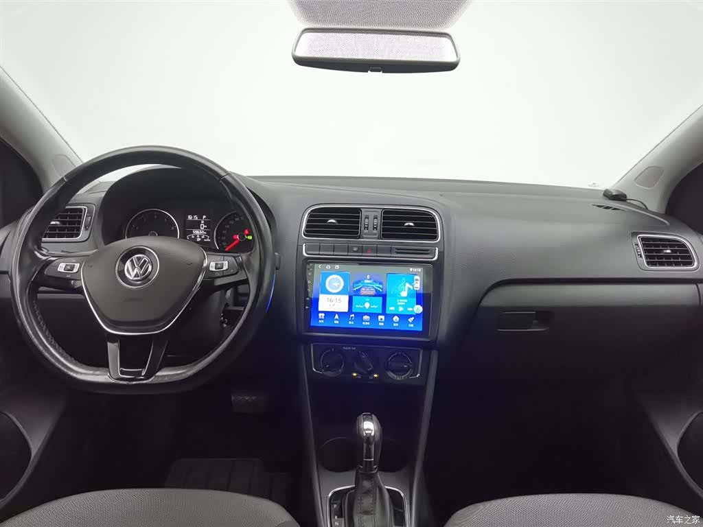 Volkswagen Polo, 2016 все фото