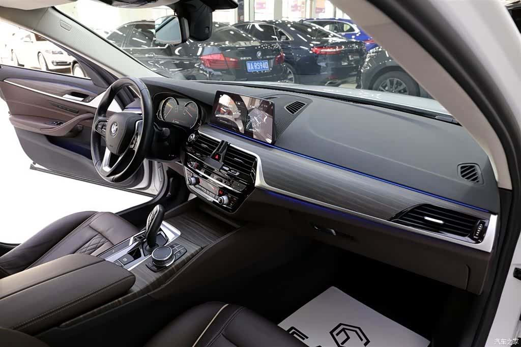 BMW 5 Series, 2018 17