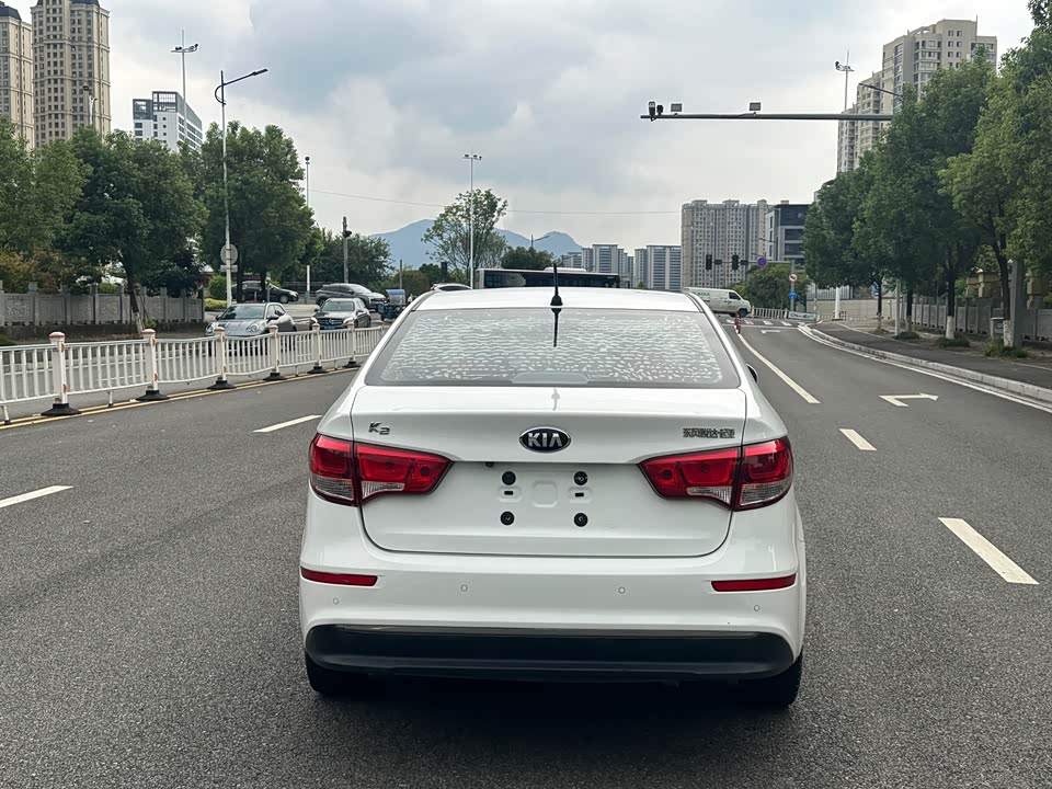 Kia K2