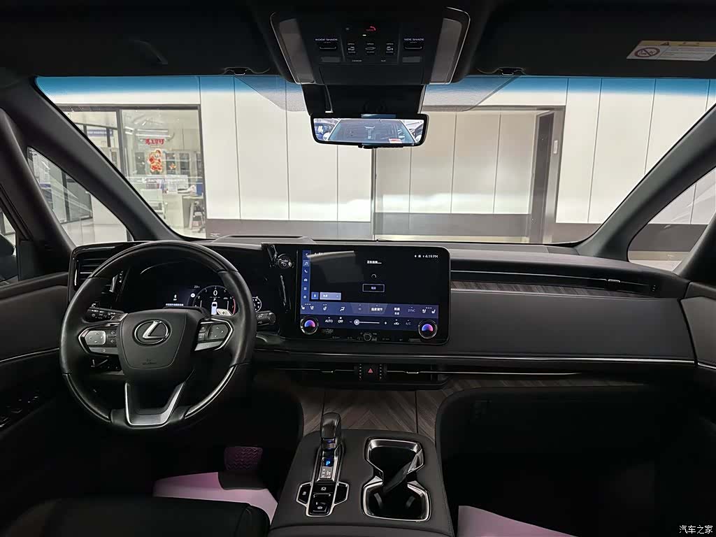 Lexus LM, 2024 18